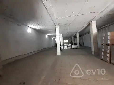 Kirayə verilir mənzil 520 m²