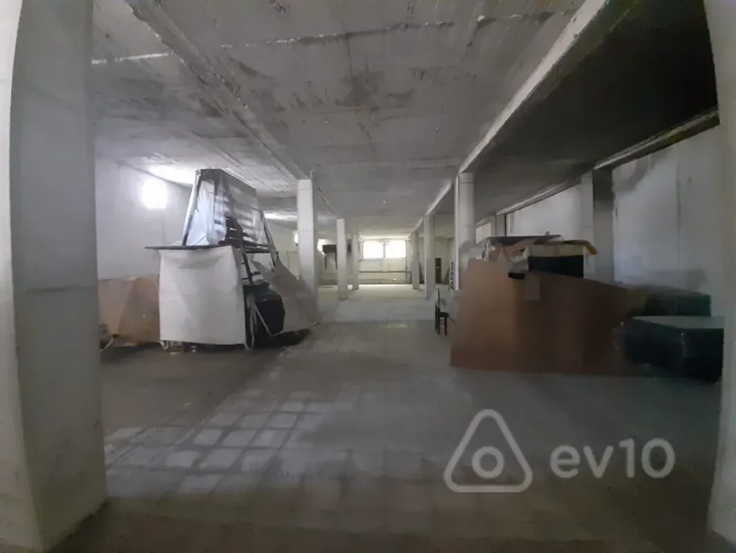 Kirayə verilir mənzil 520 m²