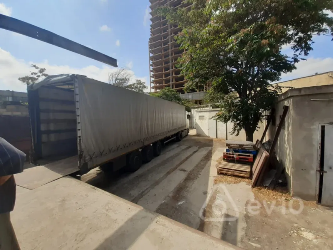 Kirayə verilir mənzil 520 m²