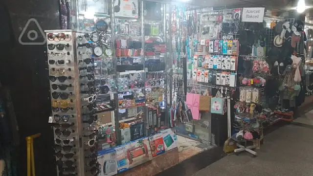 Satılır mənzil 17 m²