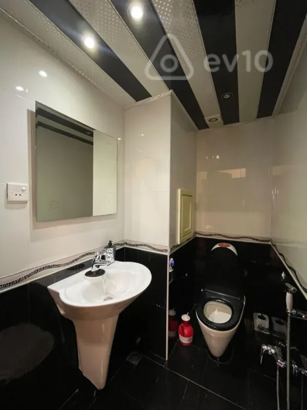 Satılır 3 otaqlı yeni tikili 141 m²