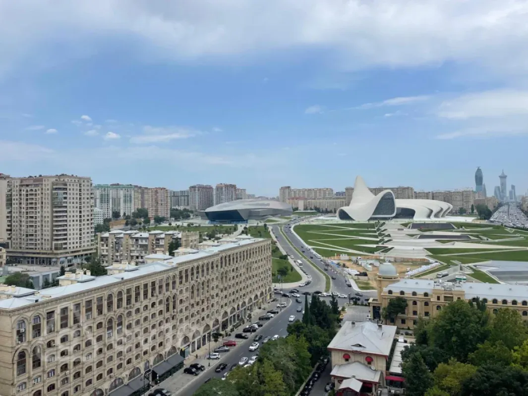 Satılır 3 otaqlı yeni tikili 141 m²