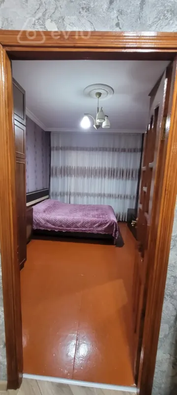 Kirayə verilir 2 otaqlı köhnə tikili 35 m²