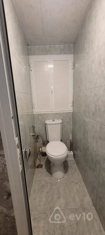 Kirayə verilir 2 otaqlı köhnə tikili 35 m²