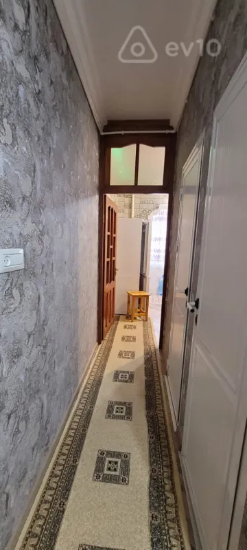 Kirayə verilir 2 otaqlı köhnə tikili 35 m²