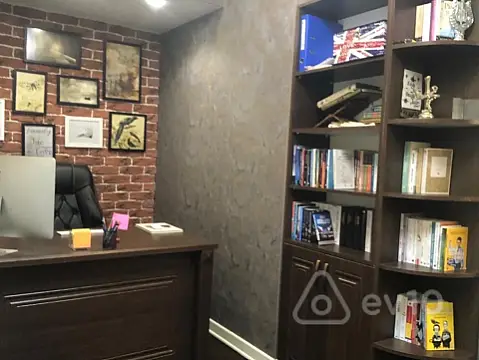 Kirayə verilir 4 otaqlı yeni tikili 181 m²