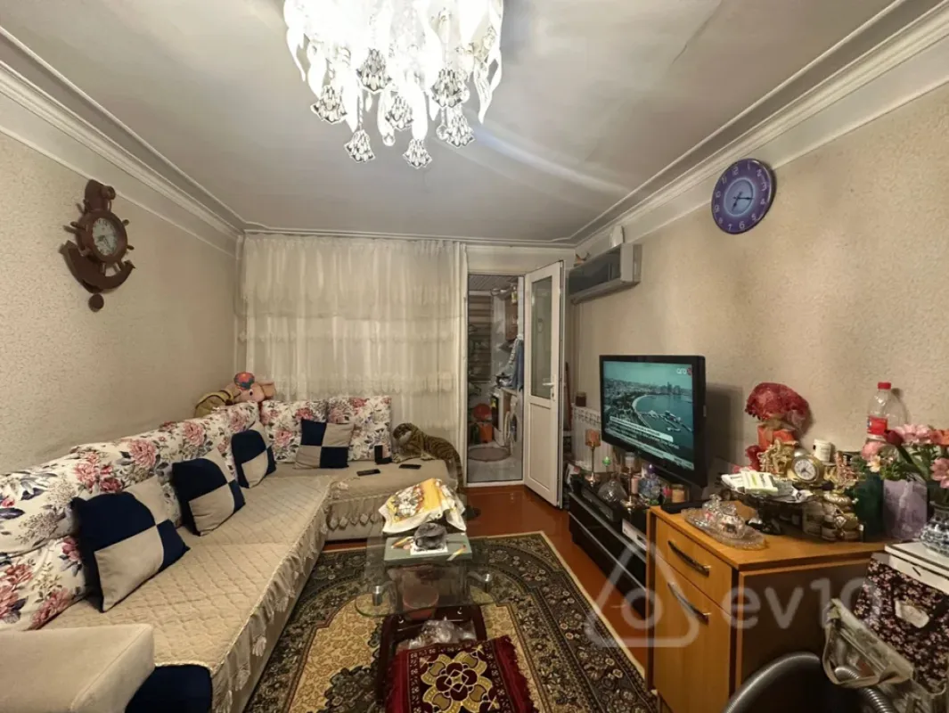 Satılır 2 otaqlı köhnə tikili 45 m²