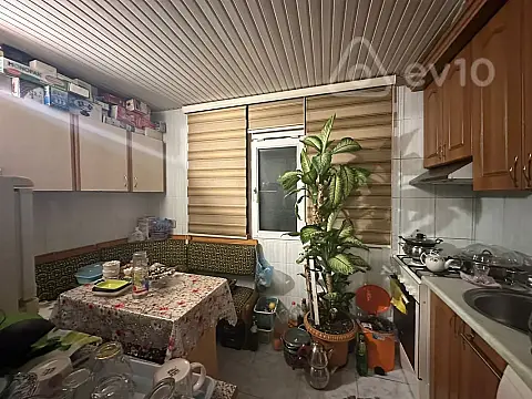 Satılır 2 otaqlı köhnə tikili 45 m²