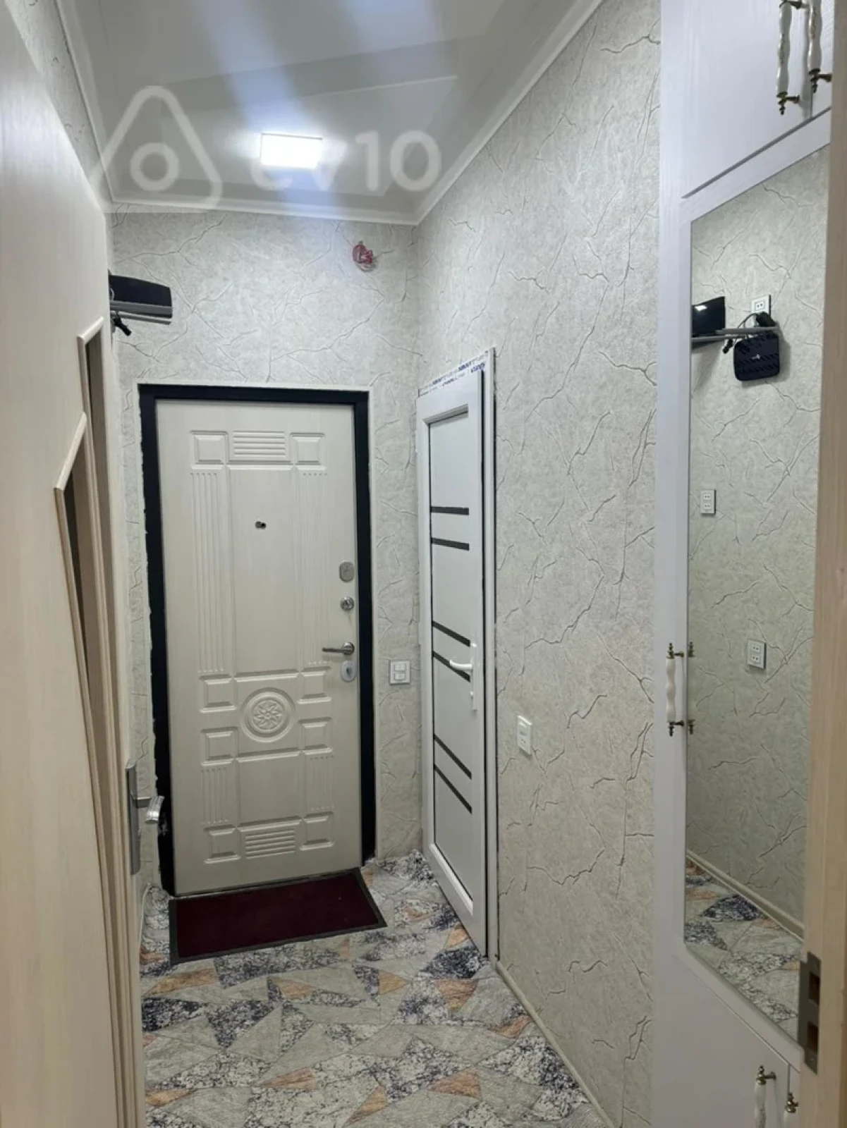 Kirayə verilir 3 otaqlı köhnə tikili 60 m²