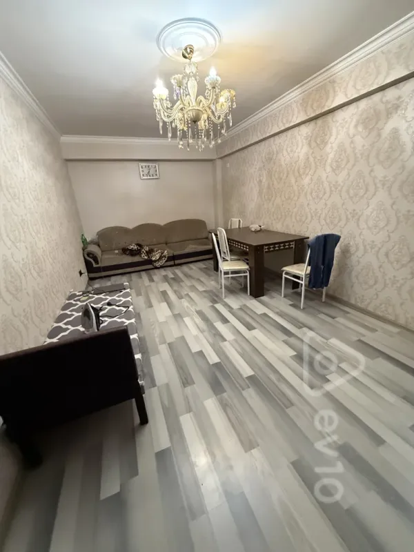 Kirayə verilir 3 otaqlı yeni tikili 75 m²