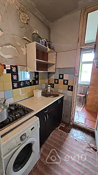 Kirayə verilir 1 otaqlı köhnə tikili 45 m²
