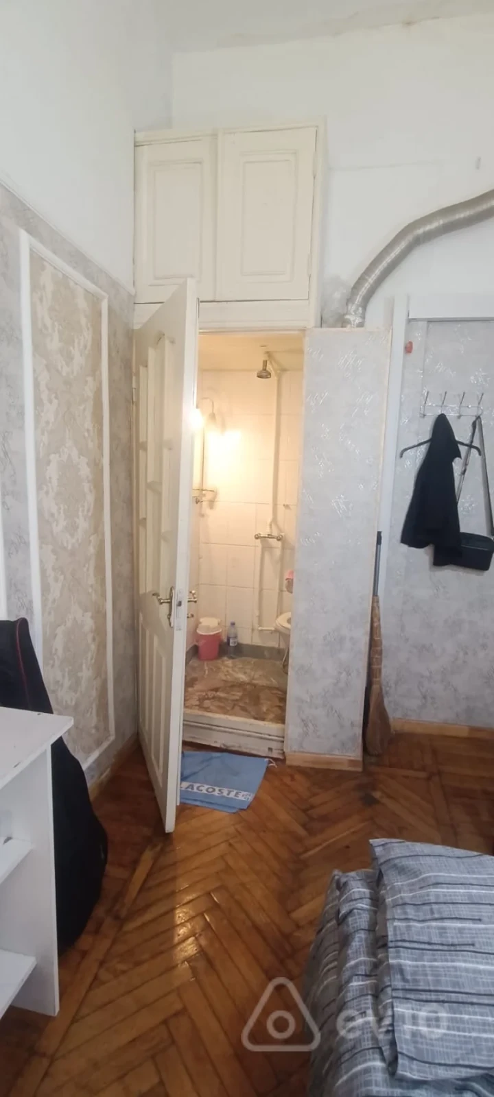 Kirayə verilir 1 otaqlı köhnə tikili 12 m²