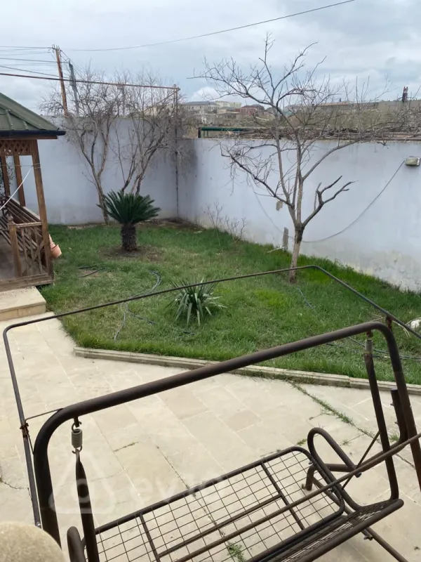 Kirayə verilir 3 otaqlı həyət evi 205 m²