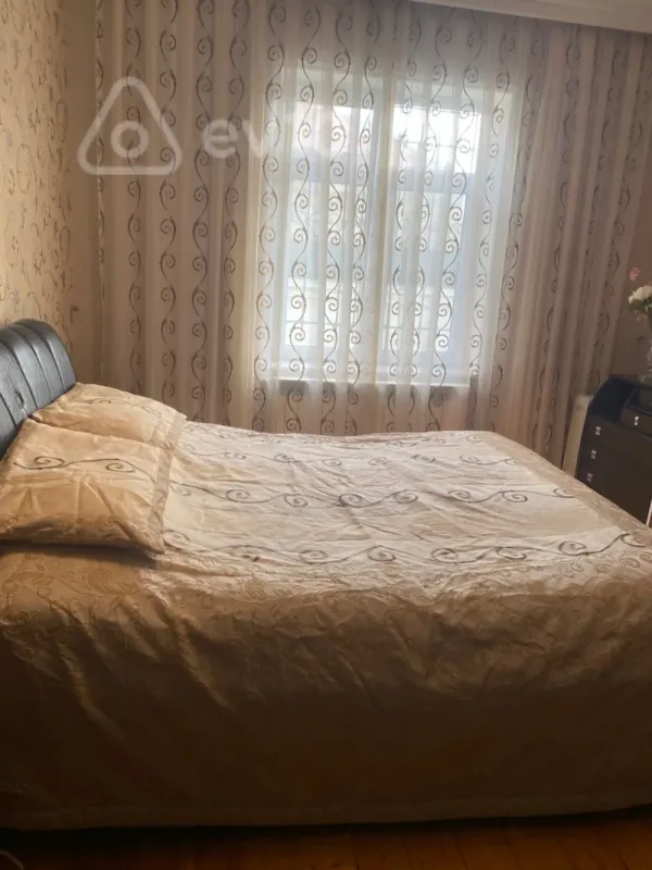 Kirayə verilir 3 otaqlı həyət evi 205 m²