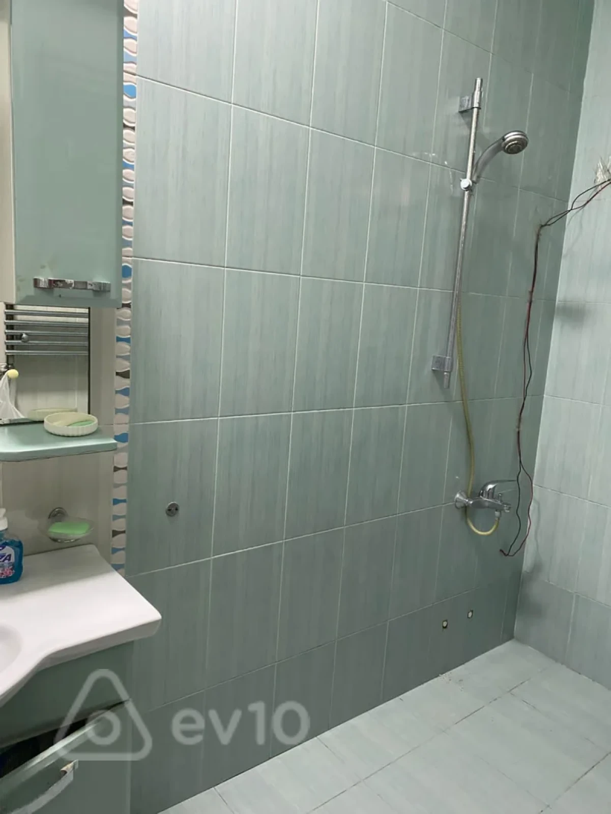 Kirayə verilir 3 otaqlı həyət evi 205 m²