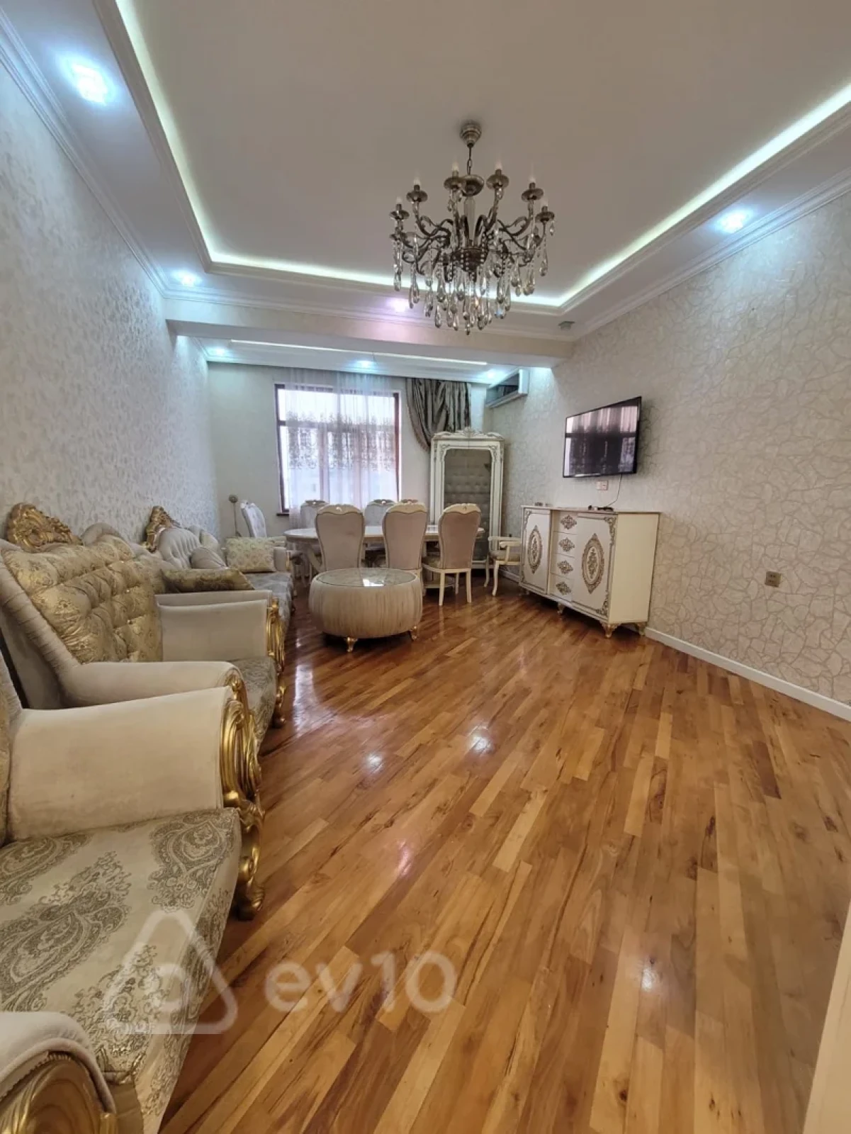 Kirayə verilir 3 otaqlı yeni tikili 90 m²