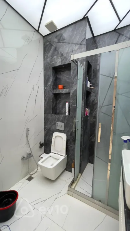 Kirayə verilir 3 otaqlı yeni tikili 75 m²