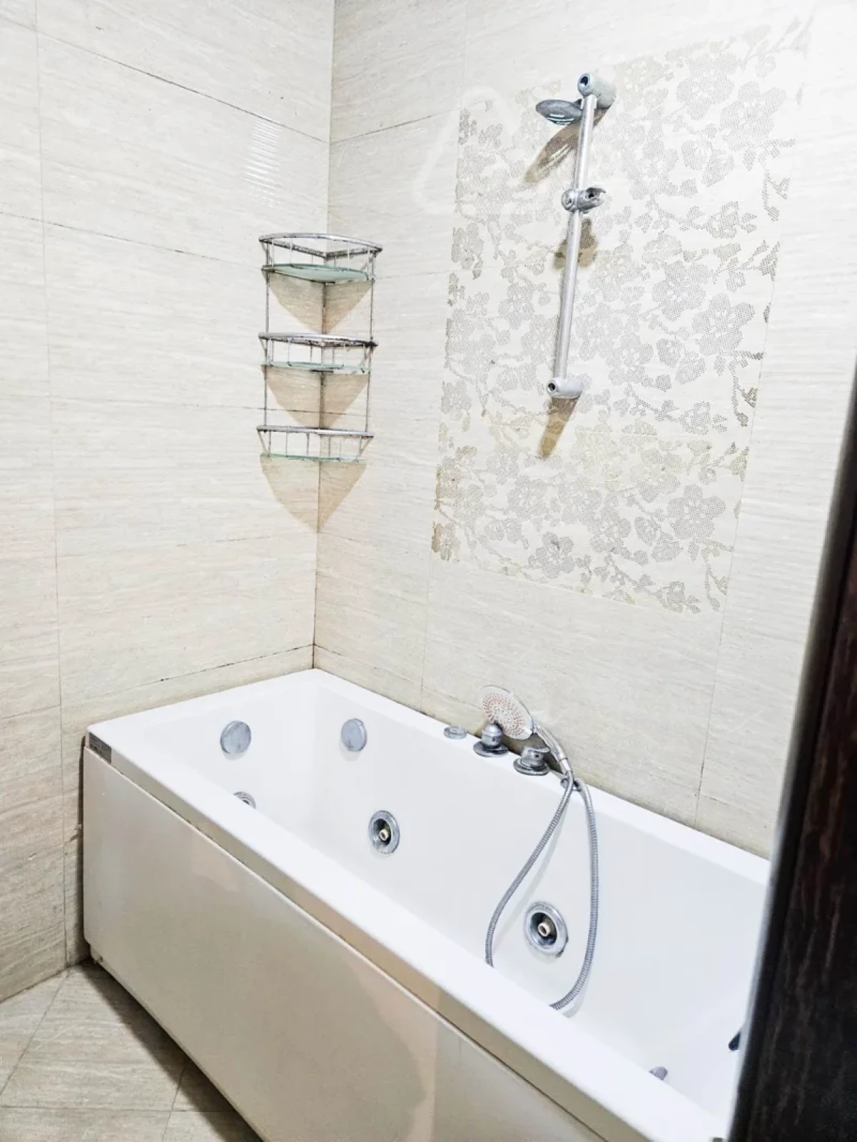 Kirayə verilir 3 otaqlı yeni tikili 95 m²