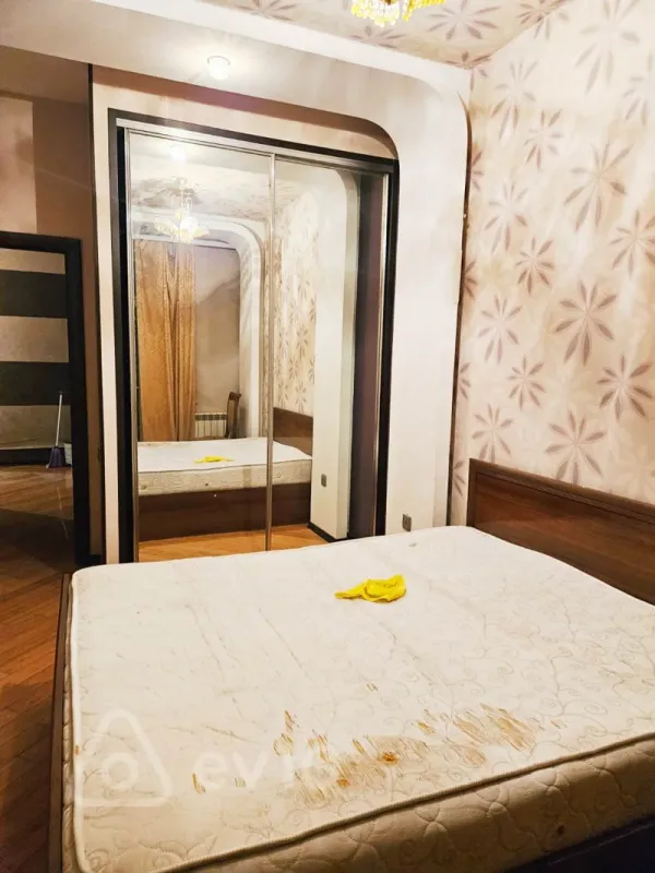 Kirayə verilir 3 otaqlı yeni tikili 95 m²