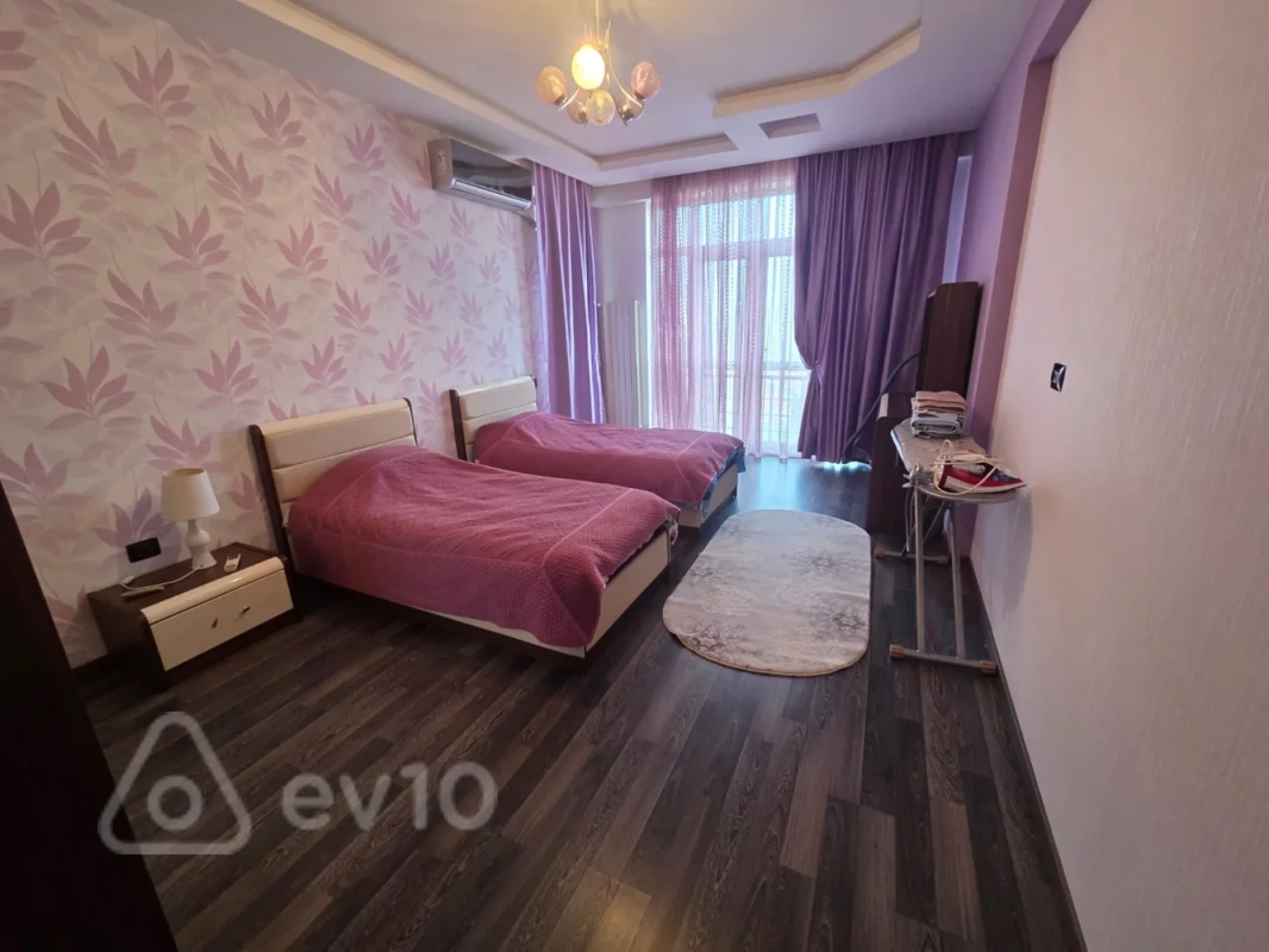 Kirayə verilir 3 otaqlı yeni tikili 165 m²