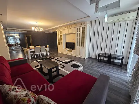 Kirayə verilir 3 otaqlı yeni tikili 165 m²