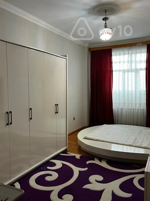 Kirayə verilir 3 otaqlı yeni tikili 100 m²