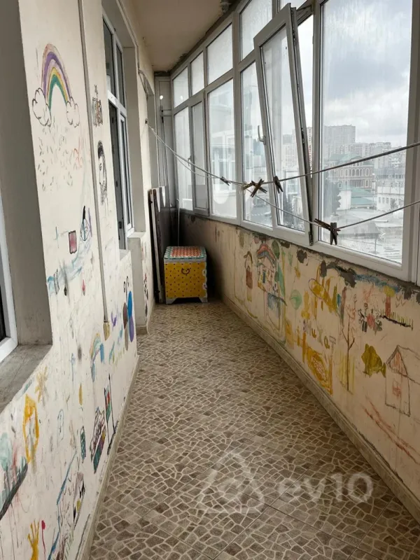 Kirayə verilir 3 otaqlı yeni tikili 100 m²