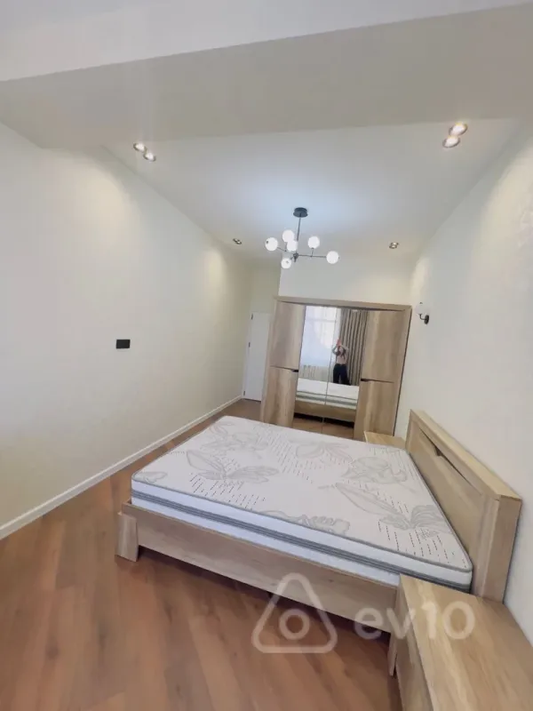 Kirayə verilir 3 otaqlı yeni tikili 100 m²