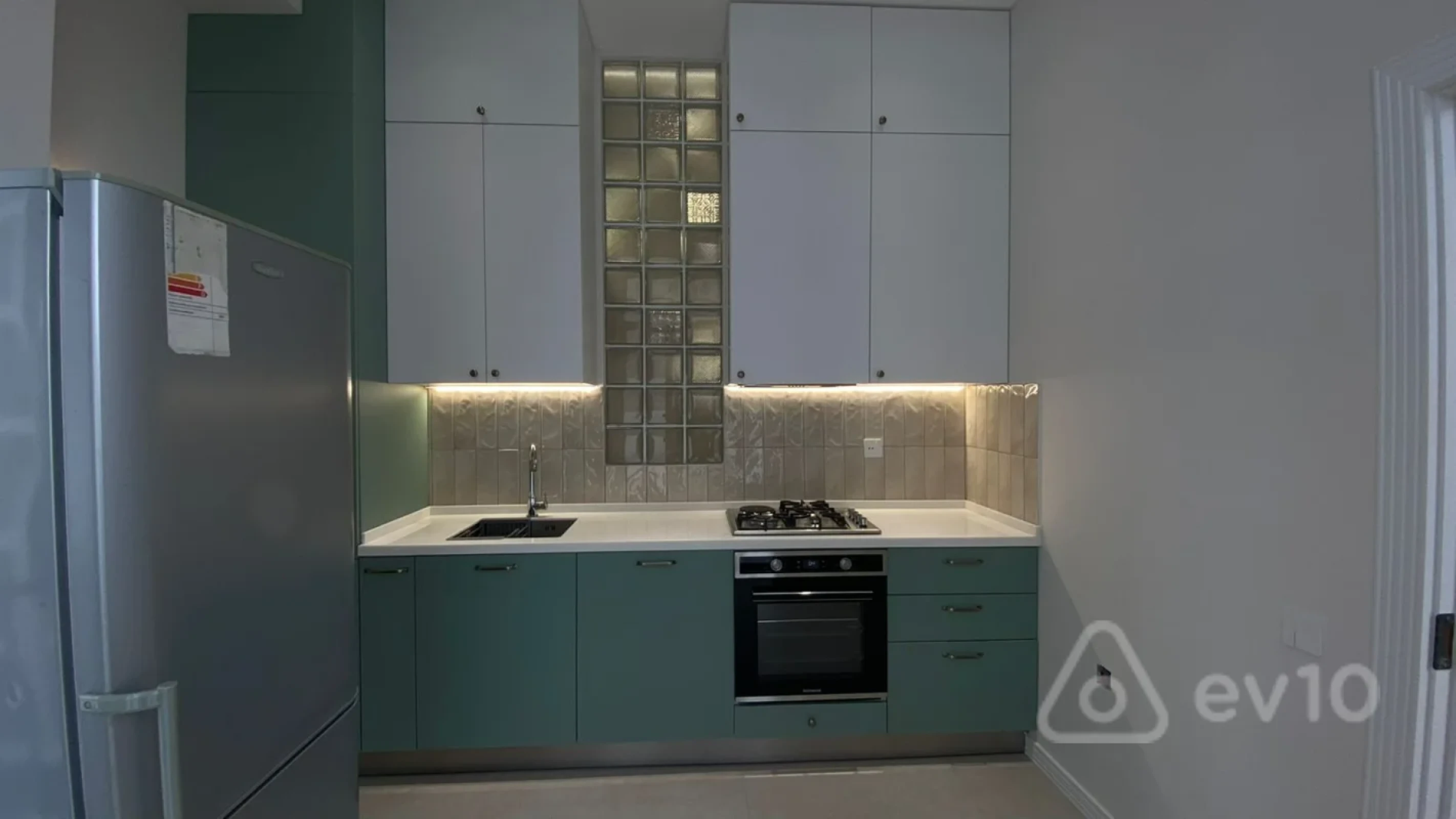 Kirayə verilir 25 otaqlı yeni tikili 72 m²