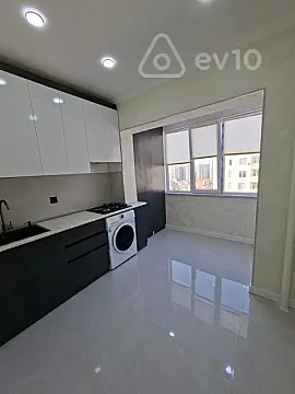 Satılır 2 otaqlı köhnə tikili 60 m²