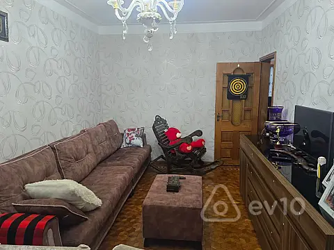 Satılır 3 otaqlı köhnə tikili 82 m²