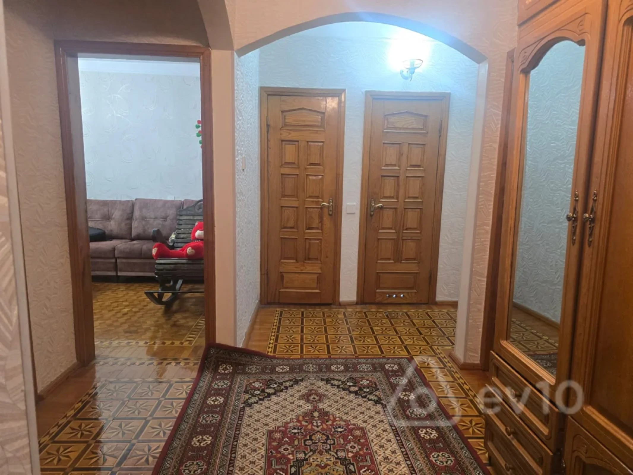 Satılır 3 otaqlı köhnə tikili 82 m²
