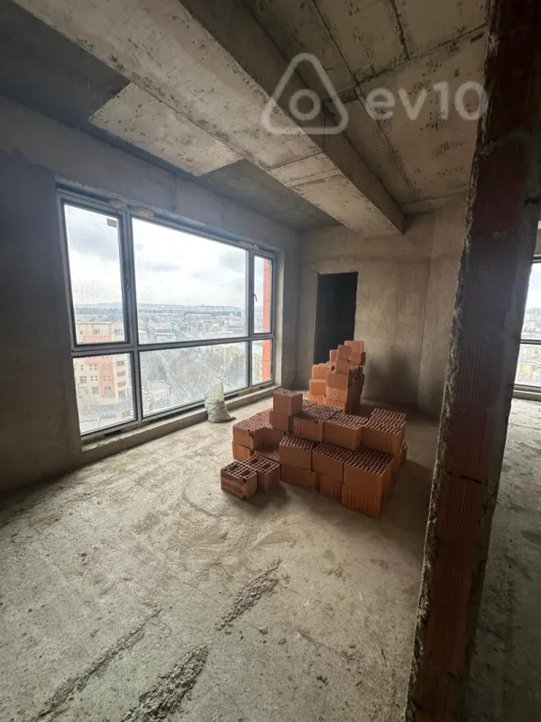 Satılır 3 otaqlı yeni tikili 140 m²