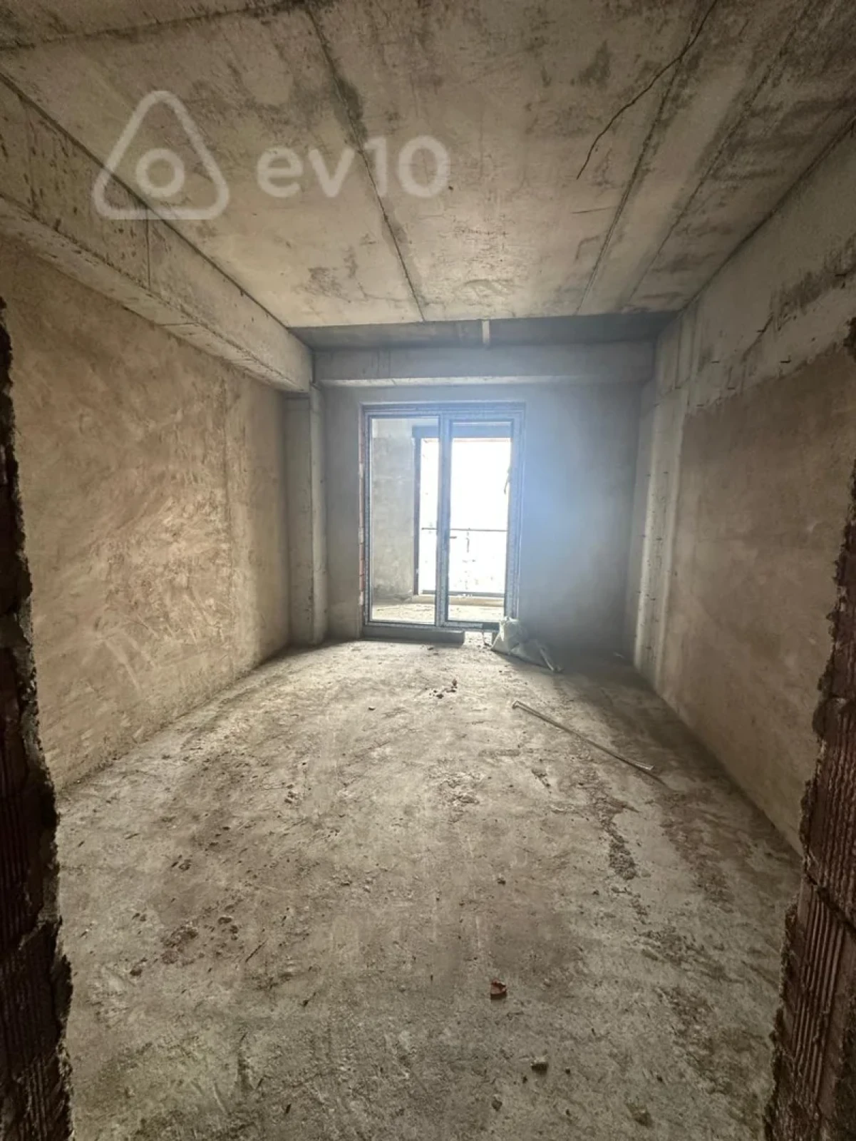 Satılır 3 otaqlı yeni tikili 140 m²