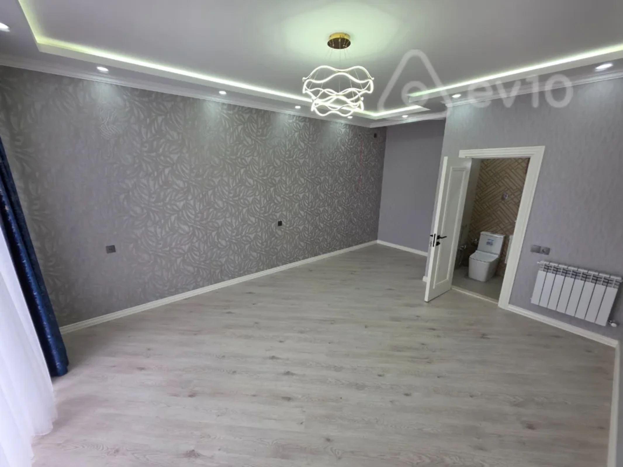 Satılır 5 otaqlı həyət evi 300 m²