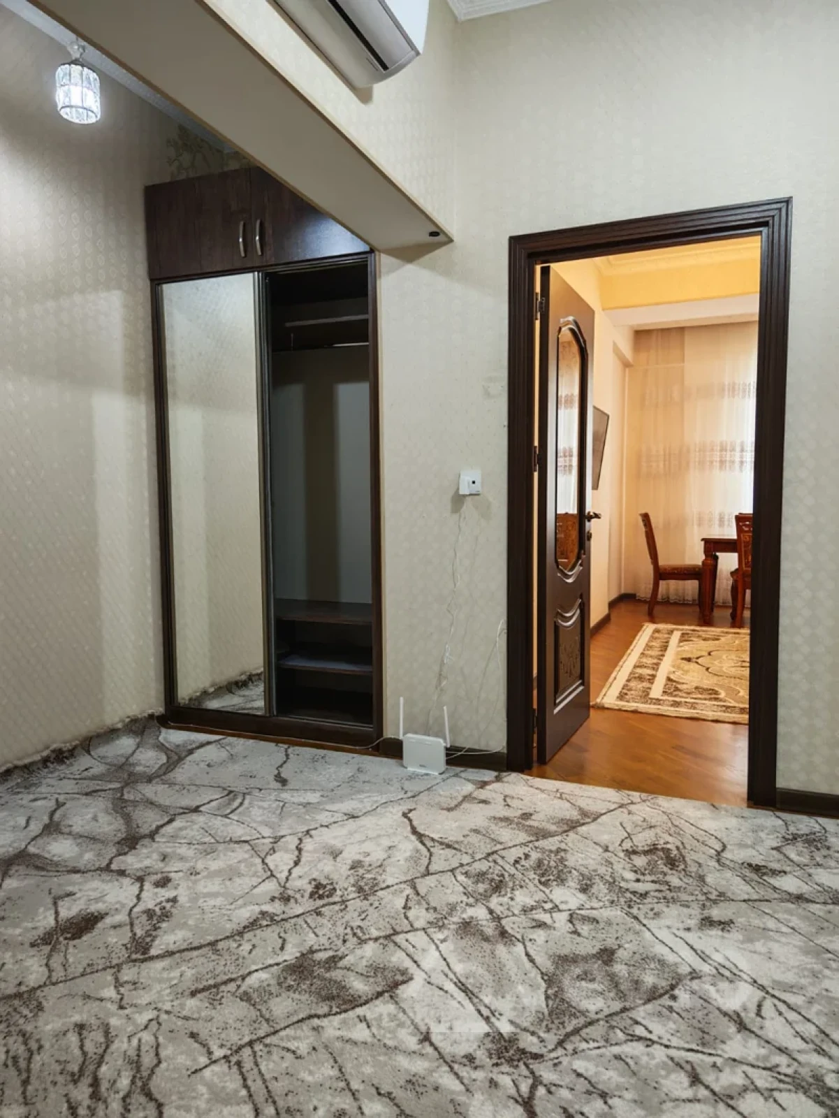 Kirayə verilir 3 otaqlı yeni tikili 95 m²