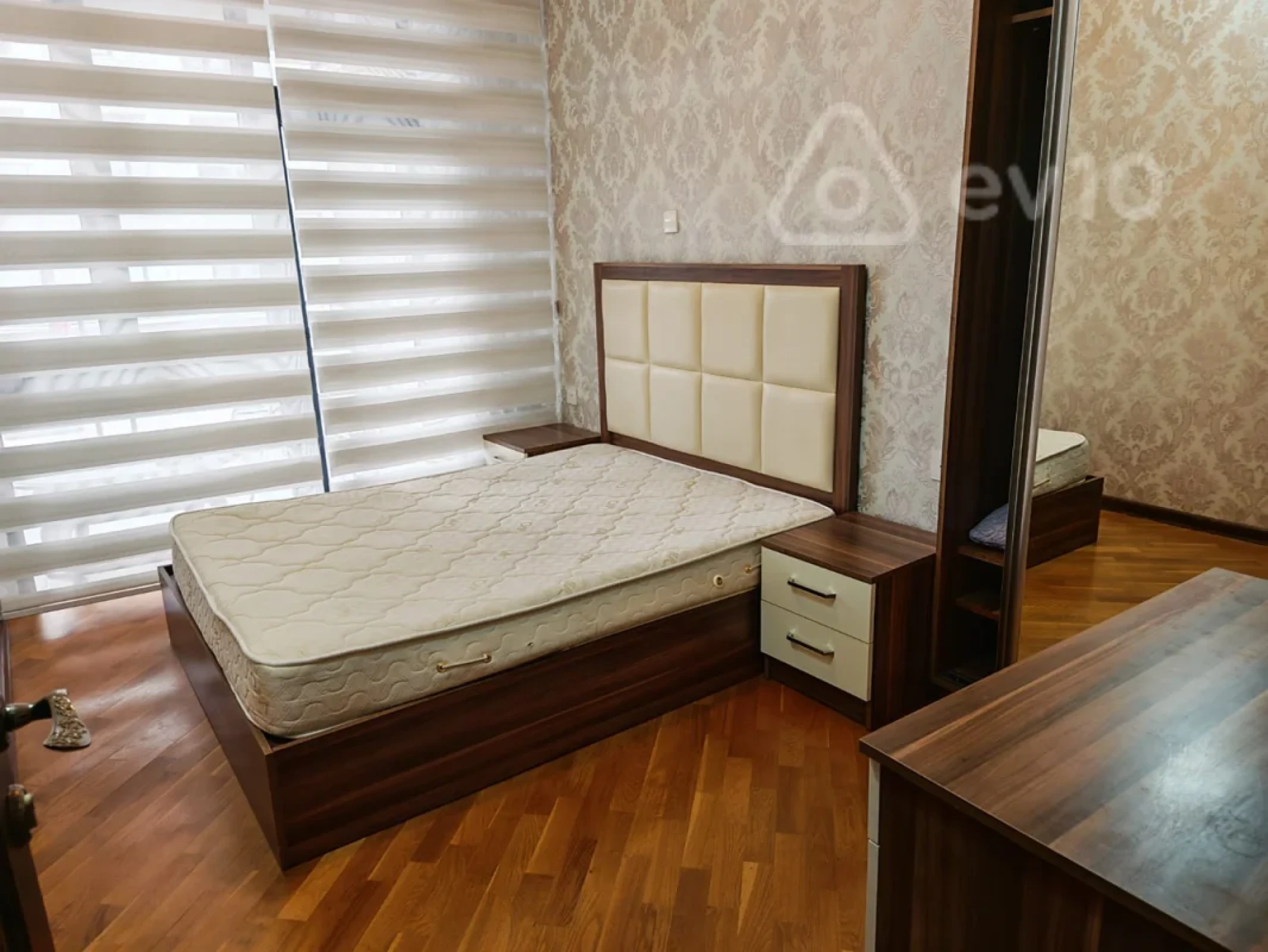 Kirayə verilir 3 otaqlı yeni tikili 95 m²