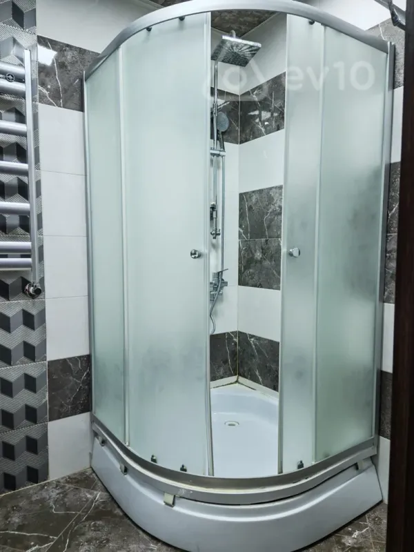 Kirayə verilir 3 otaqlı yeni tikili 95 m²