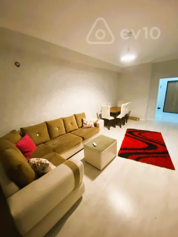 Kirayə verilir 2 otaqlı yeni tikili 65 m²