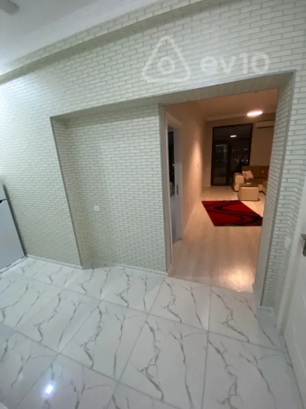 Kirayə verilir 2 otaqlı yeni tikili 65 m²