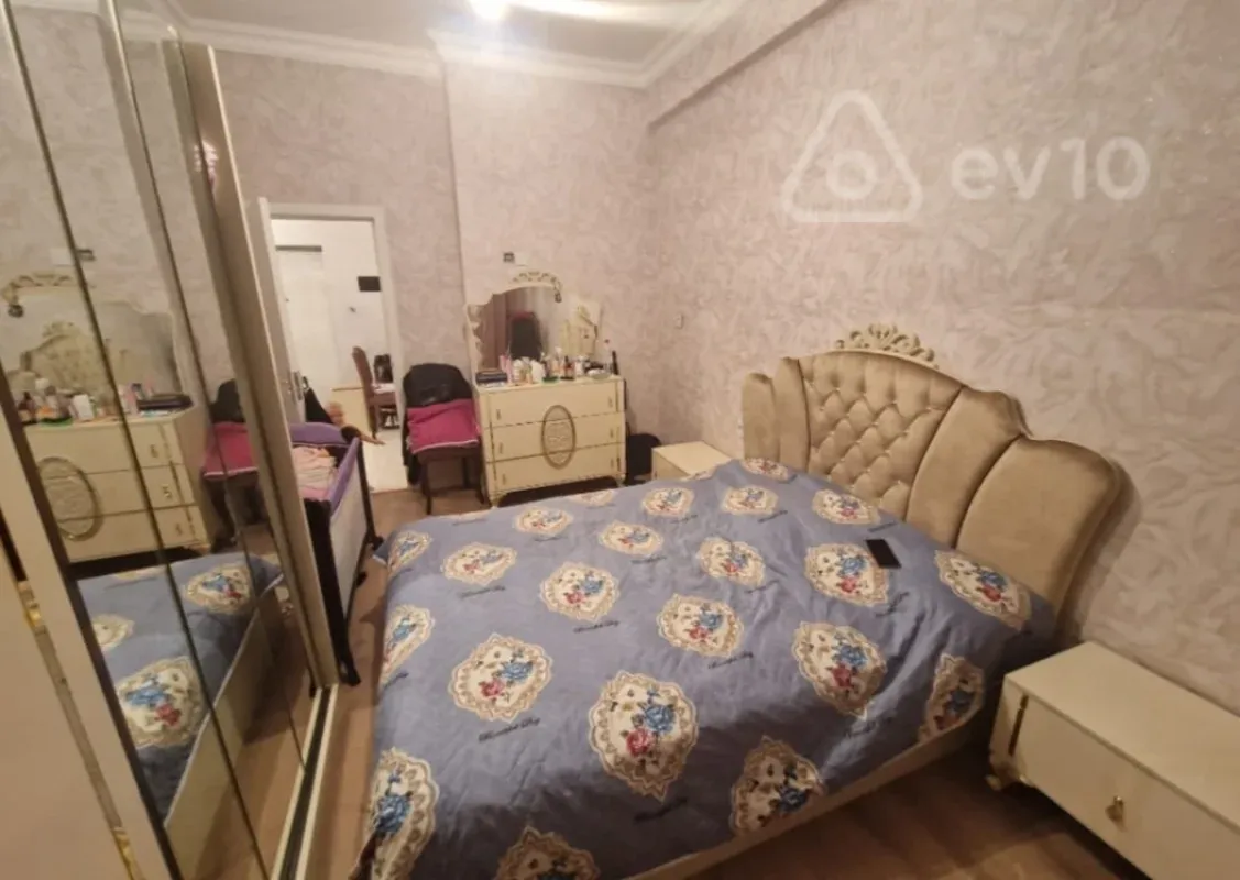 Kirayə verilir 2 otaqlı yeni tikili 60 m²