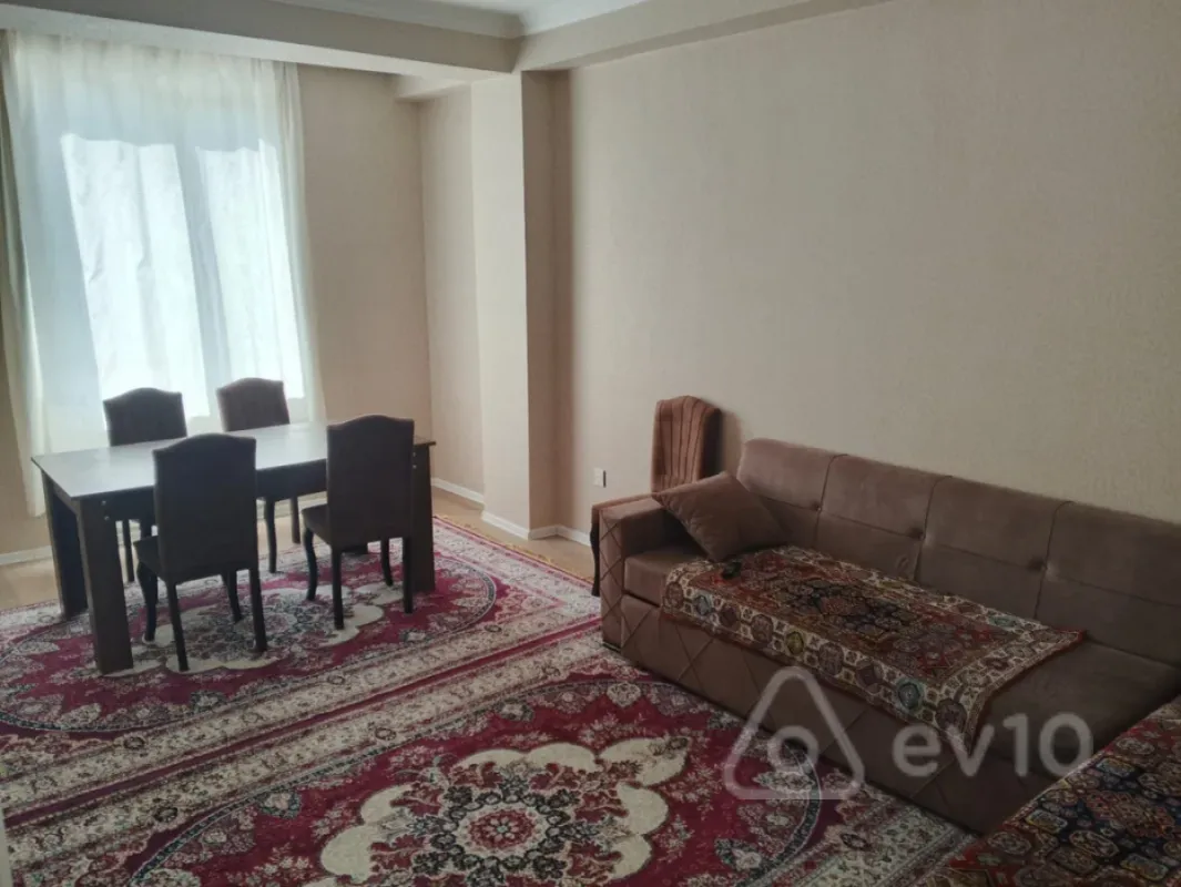 Kirayə verilir 2 otaqlı yeni tikili 60 m²