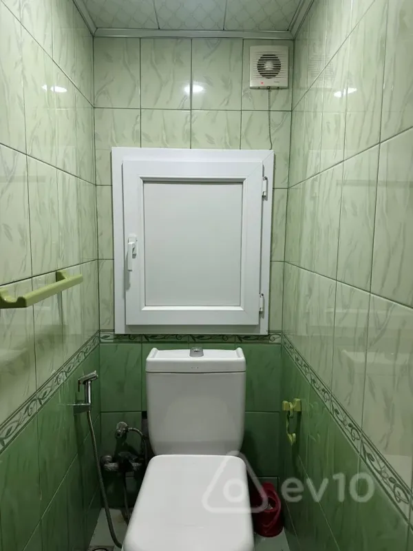 Kirayə verilir 3 otaqlı köhnə tikili 70 m²