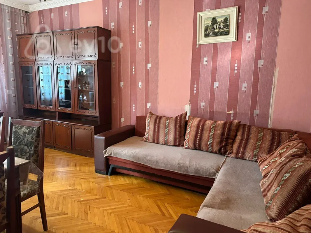 Kirayə verilir 3 otaqlı köhnə tikili 70 m²