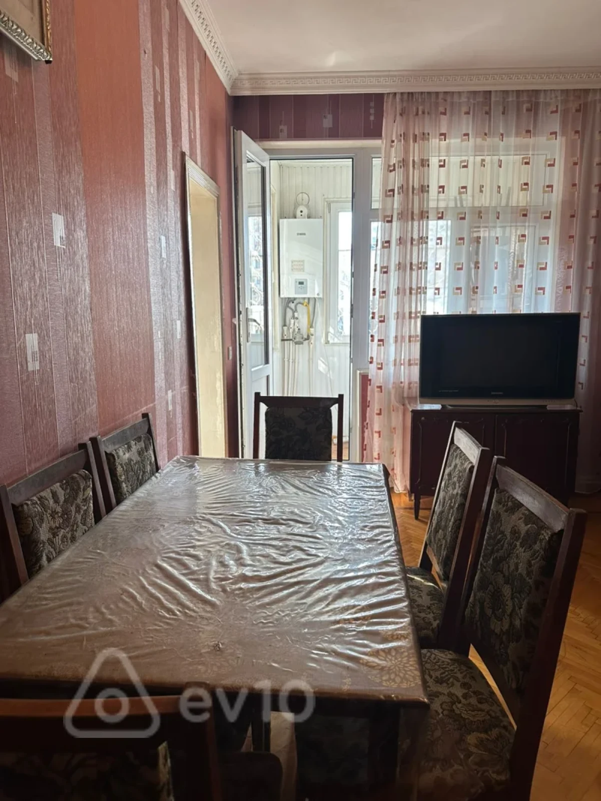 Kirayə verilir 3 otaqlı köhnə tikili 70 m²