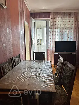 Kirayə verilir 3 otaqlı köhnə tikili 70 m²
