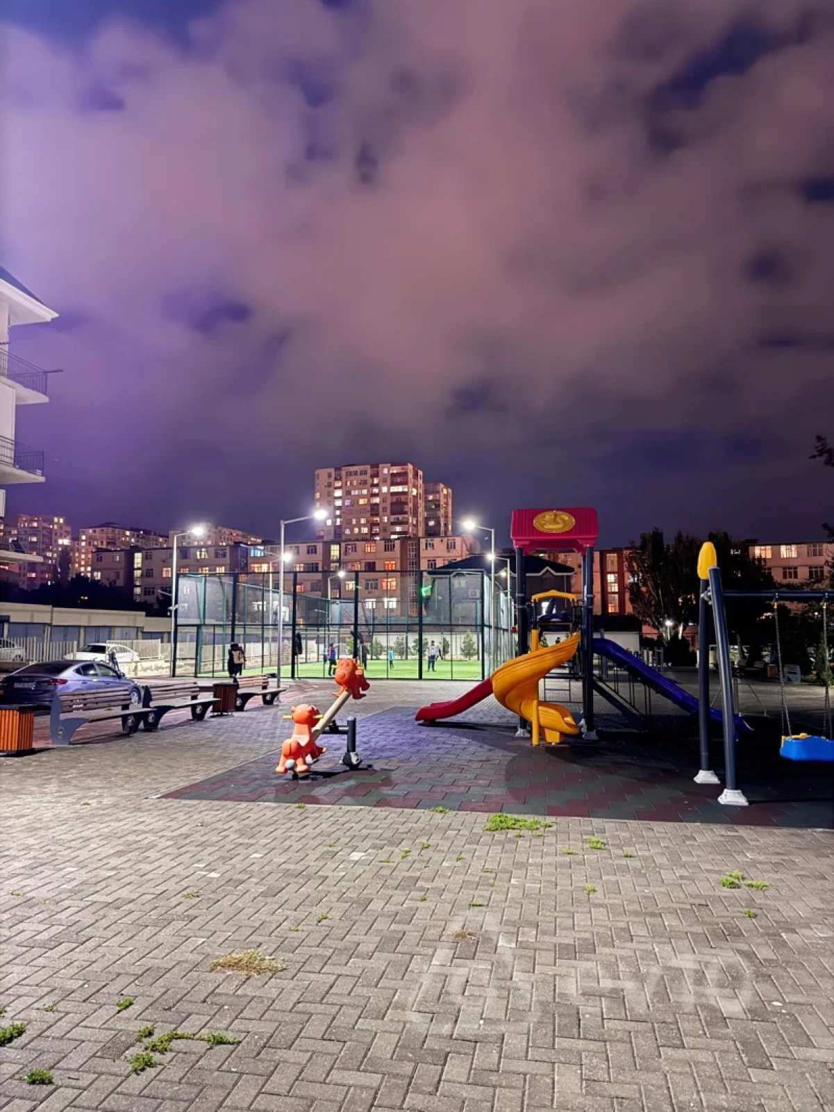 Kirayə verilir 2 otaqlı yeni tikili 70 m²