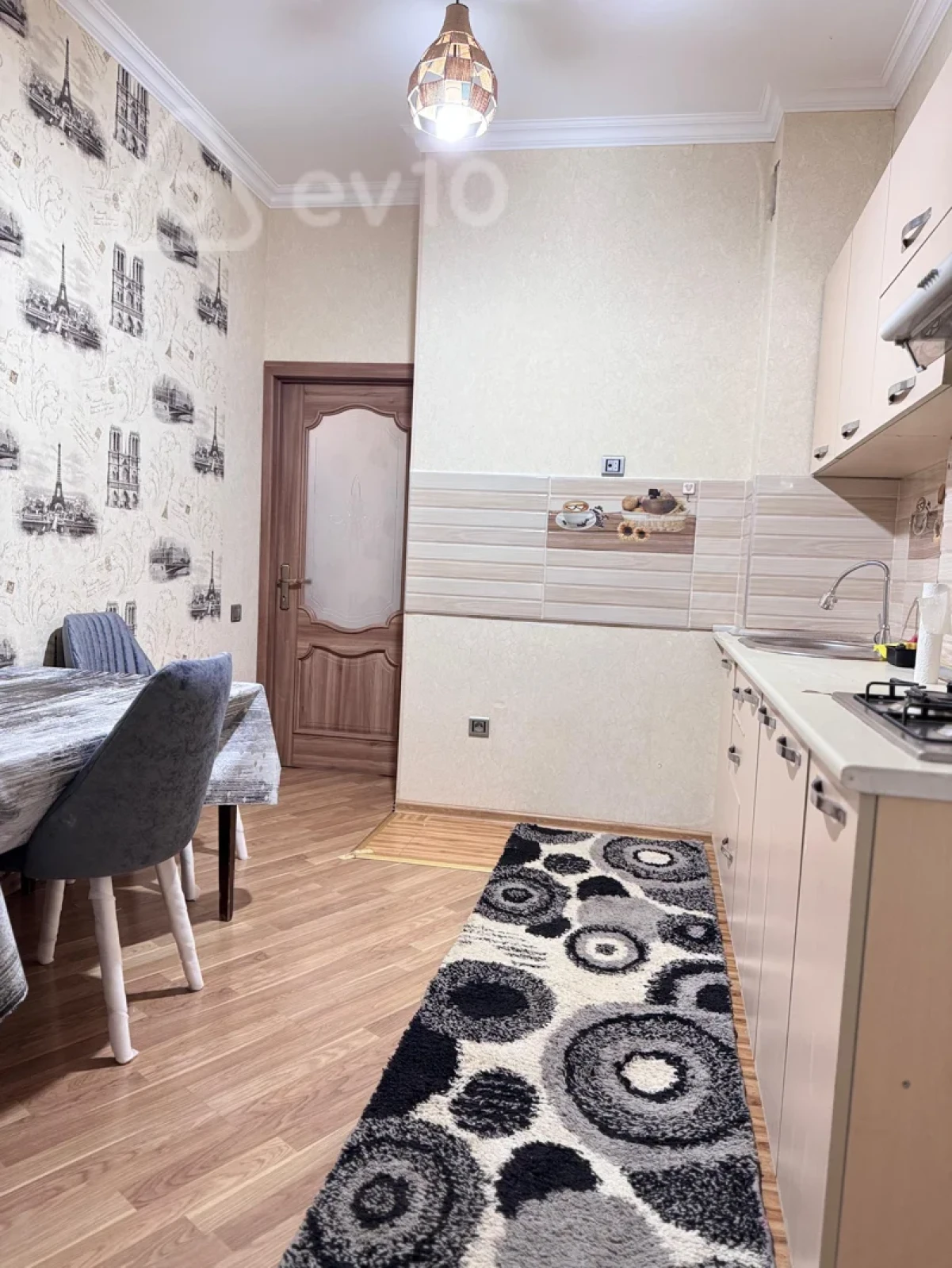 Kirayə verilir 2 otaqlı yeni tikili 70 m²