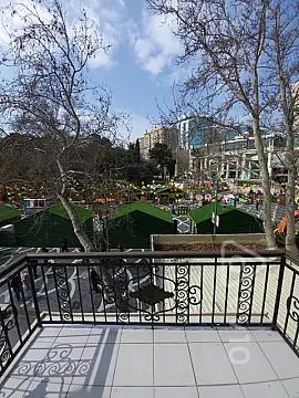 Kirayə verilir 1 otaqlı köhnə tikili 45 m²