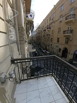 Kirayə verilir 1 otaqlı köhnə tikili 45 m²